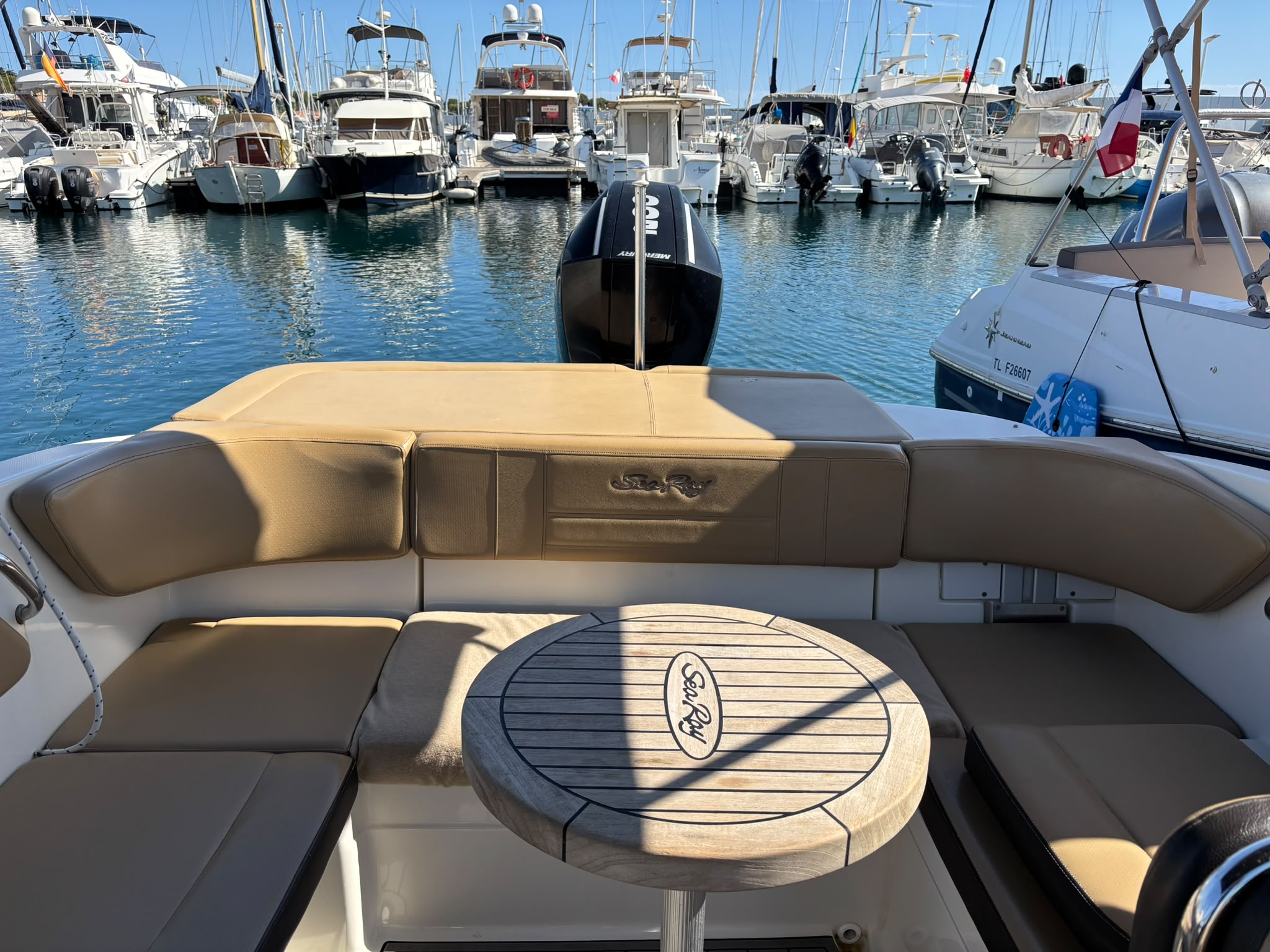 SEA RAY 210 SPX OB 2020 MERCURY 200 CV – Image 13