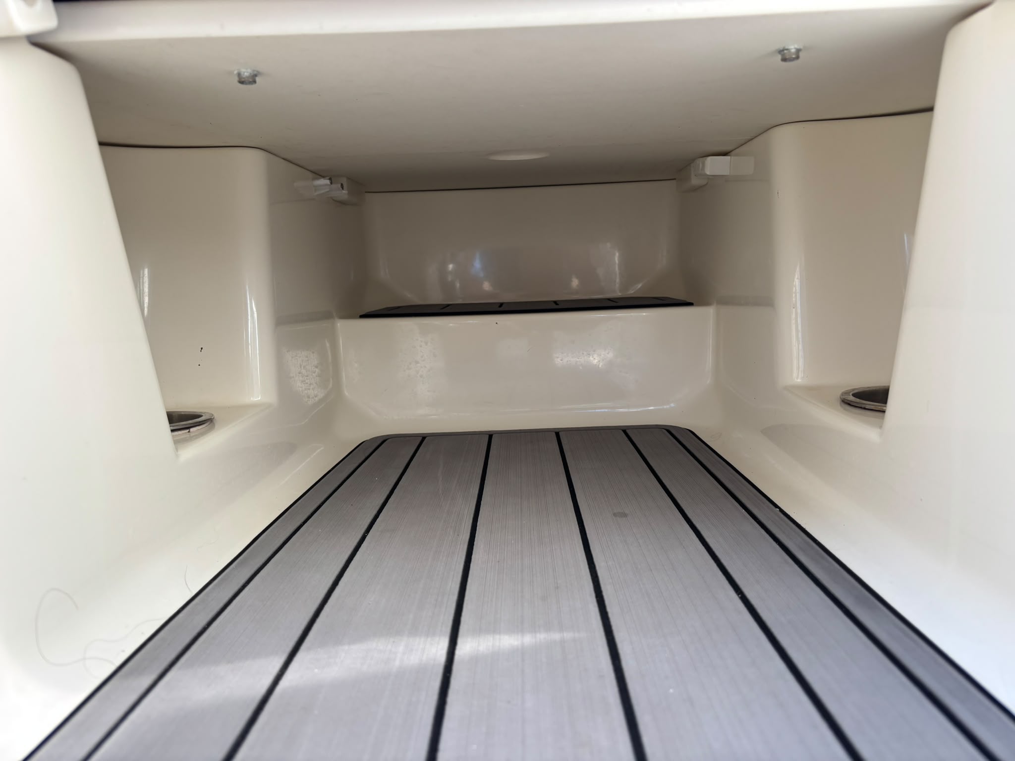 SEA RAY 210 SPX OB 2020 MERCURY 200 CV – Image 17