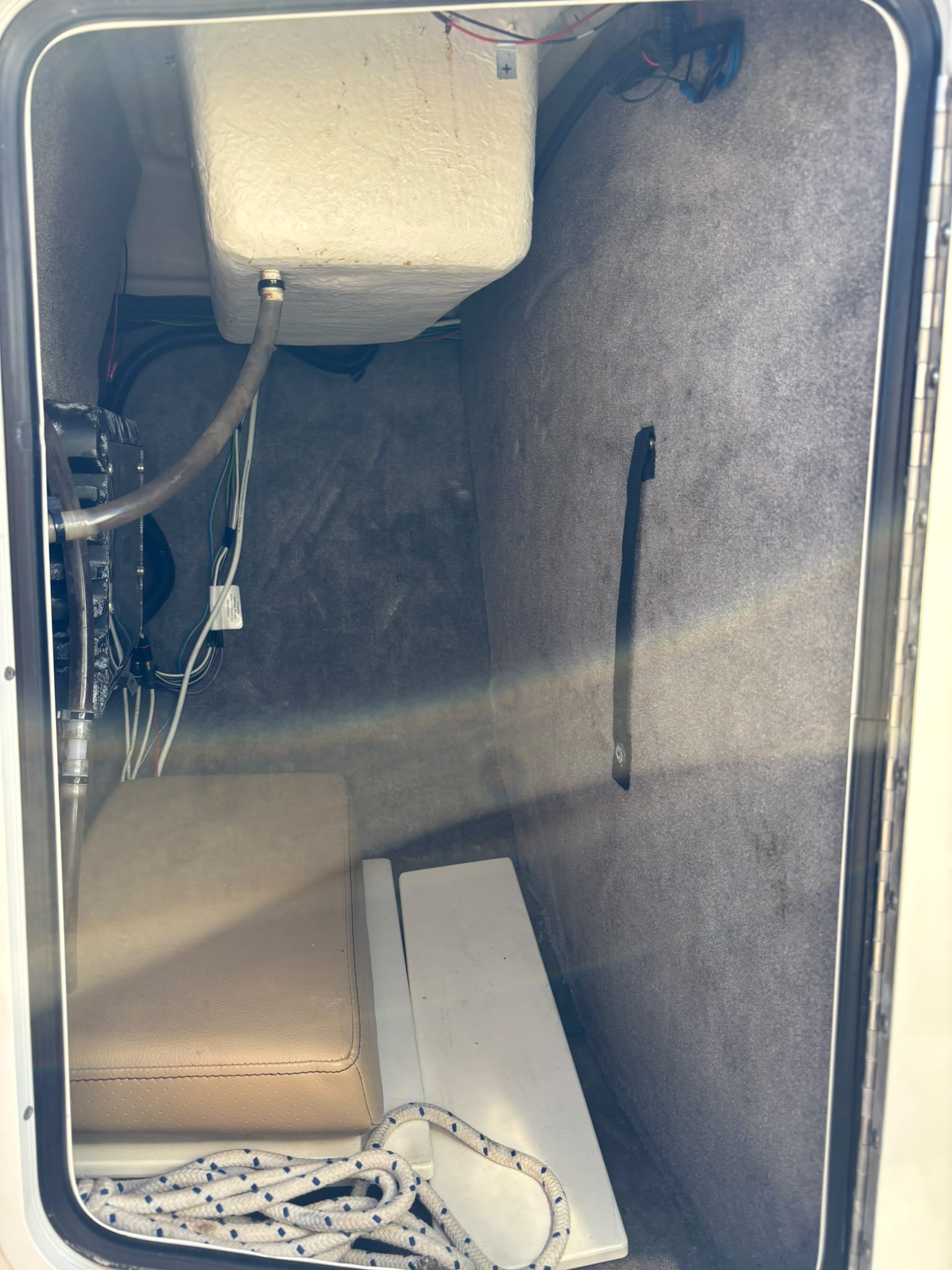 SEA RAY 210 SPX OB 2020 MERCURY 200 CV – Image 42