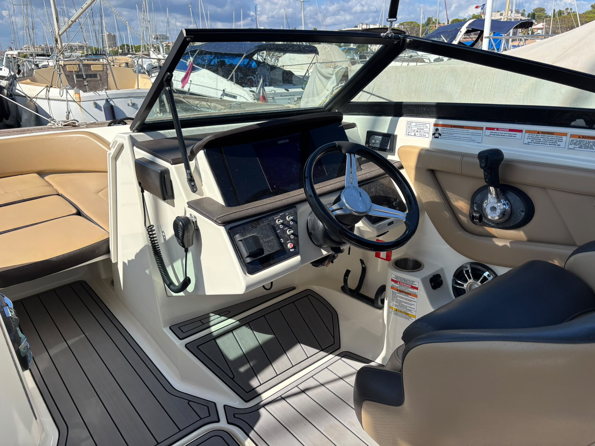 SEA RAY 210 SPX OB 2020 MERCURY 200 CV – Image 18