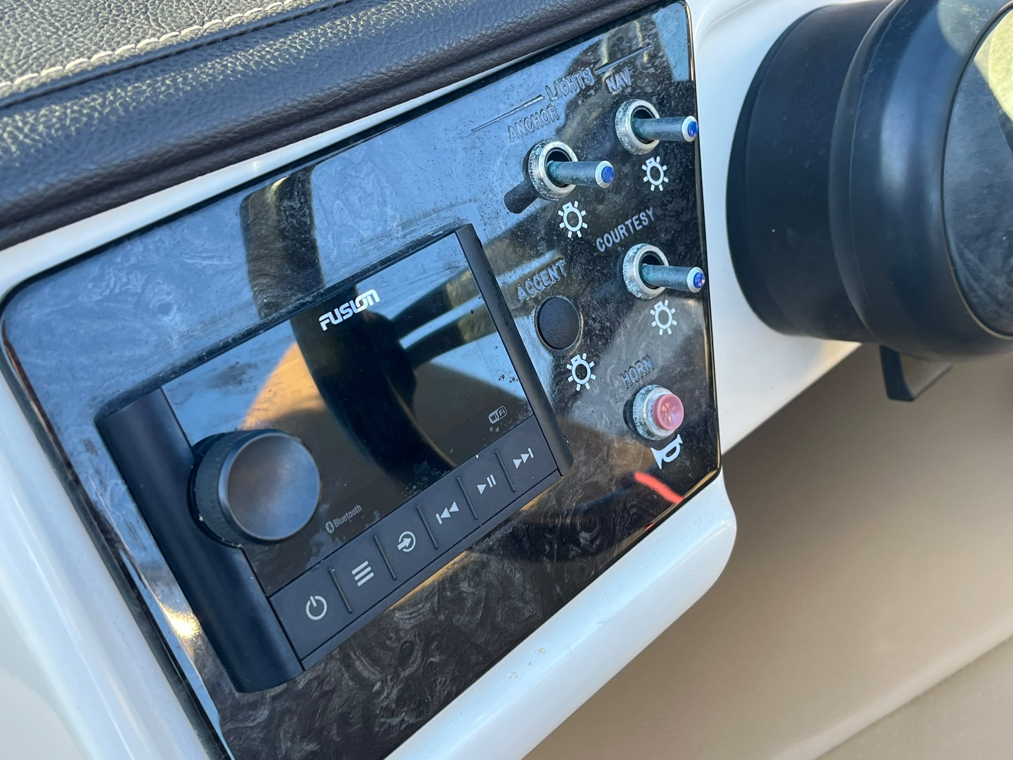 SEA RAY 210 SPX OB 2020 MERCURY 200 CV – Image 23