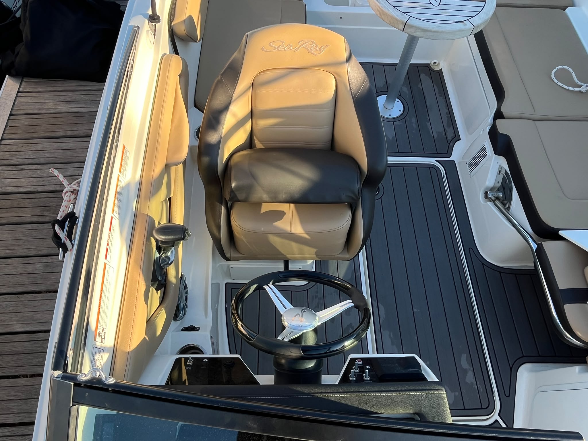 SEA RAY 210 SPX OB 2020 MERCURY 200 CV – Image 25