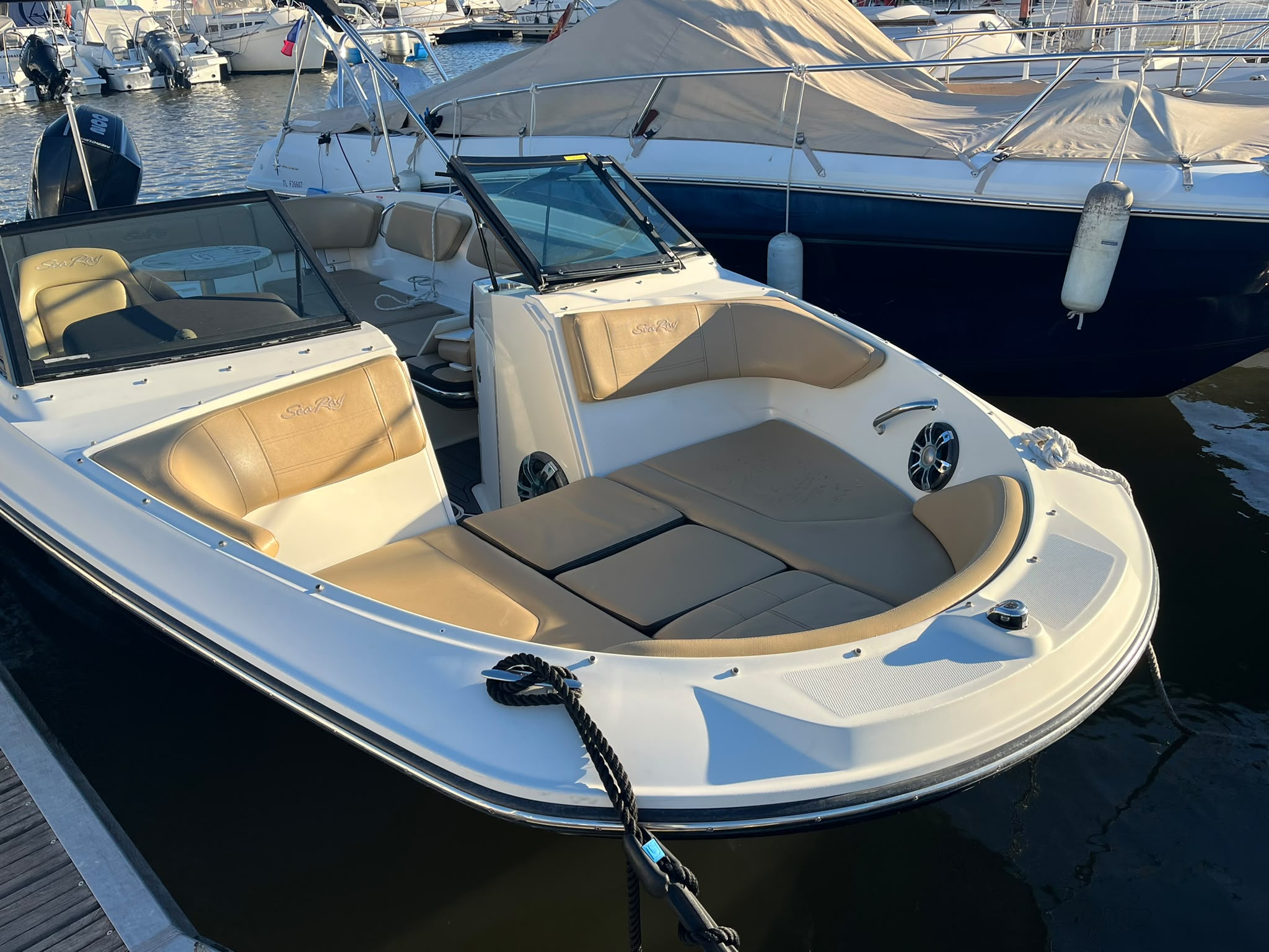 SEA RAY 210 SPX OB 2020 MERCURY 200 CV – Image 7