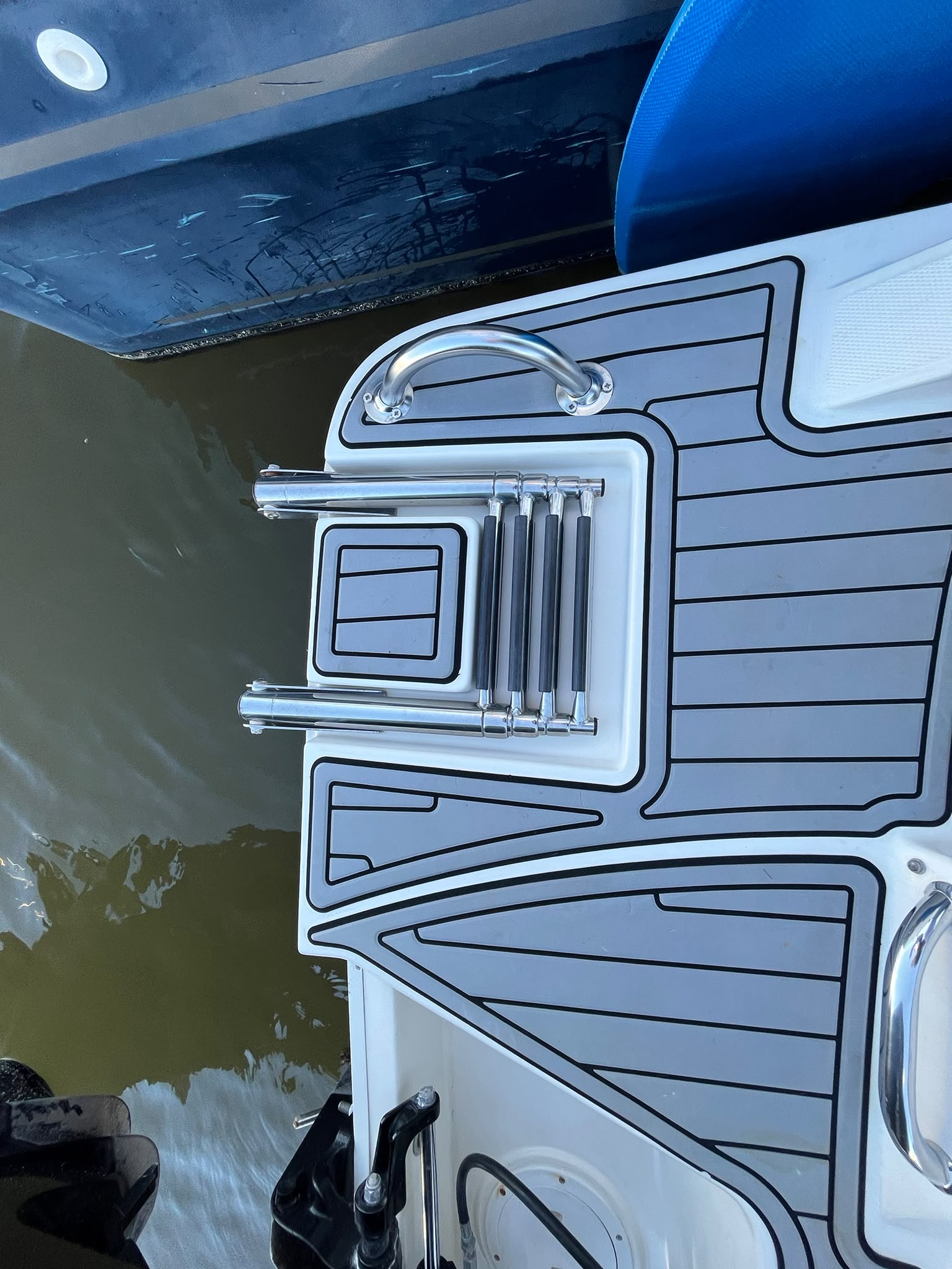 SEA RAY 210 SPX OB 2020 MERCURY 200 CV – Image 35