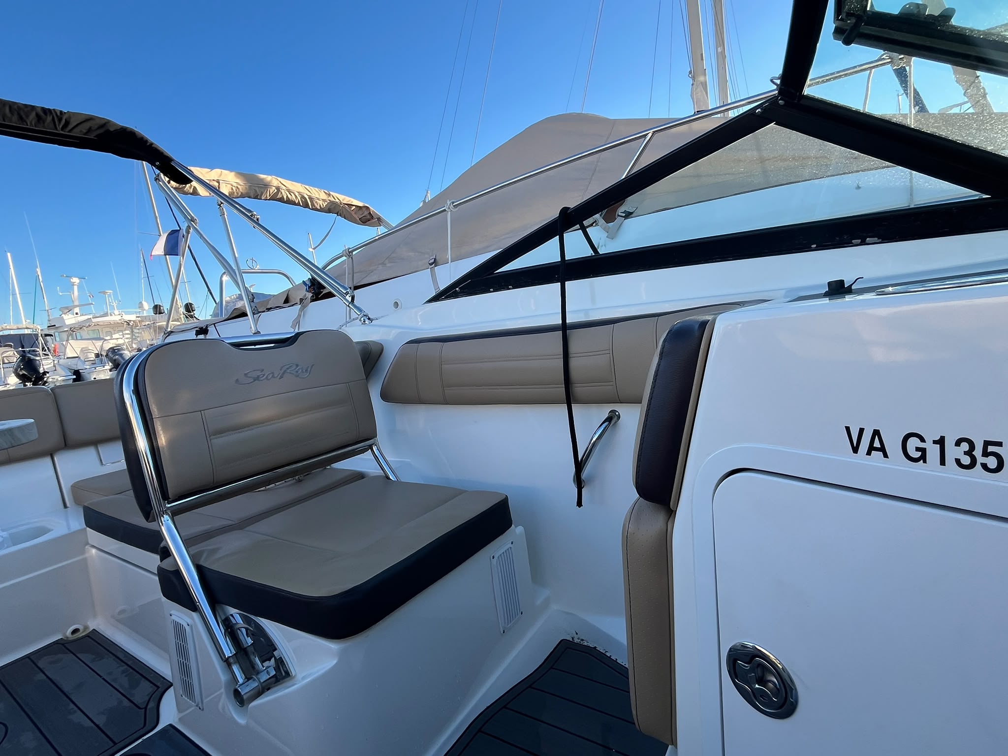 SEA RAY 210 SPX OB 2020 MERCURY 200 CV – Image 39