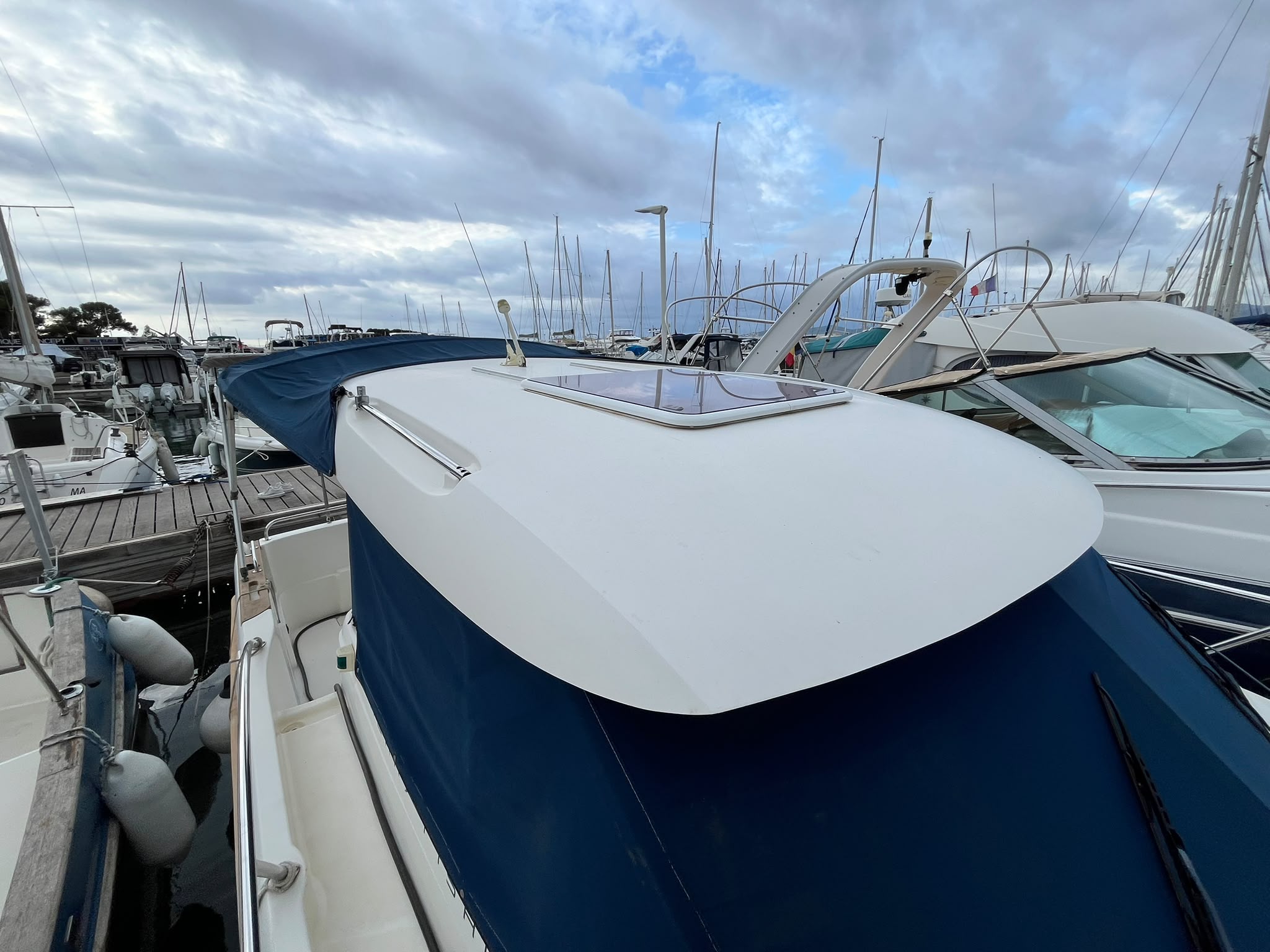 Jeanneau Merry Fisher 705 2011 – Yanmar 150 CV Diesel – Première Main – Image 11