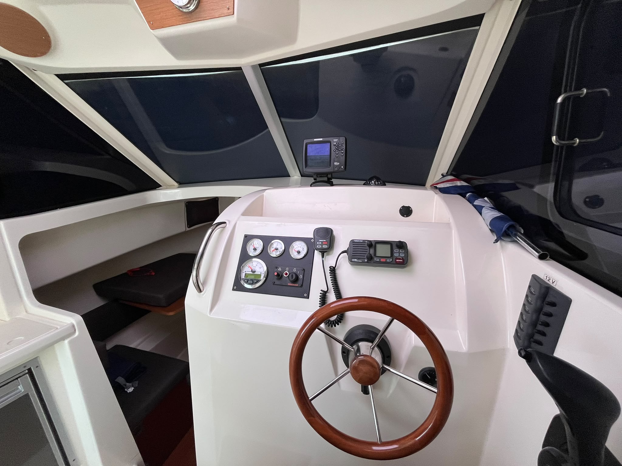 Jeanneau Merry Fisher 705 2011 – Yanmar 150 CV Diesel – Première Main – Image 57