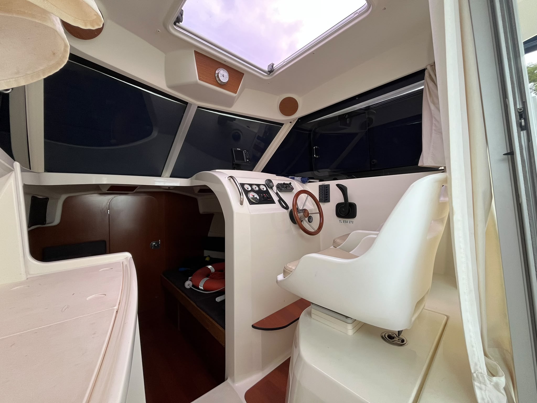 Jeanneau Merry Fisher 705 2011 – Yanmar 150 CV Diesel – Première Main – Image 41