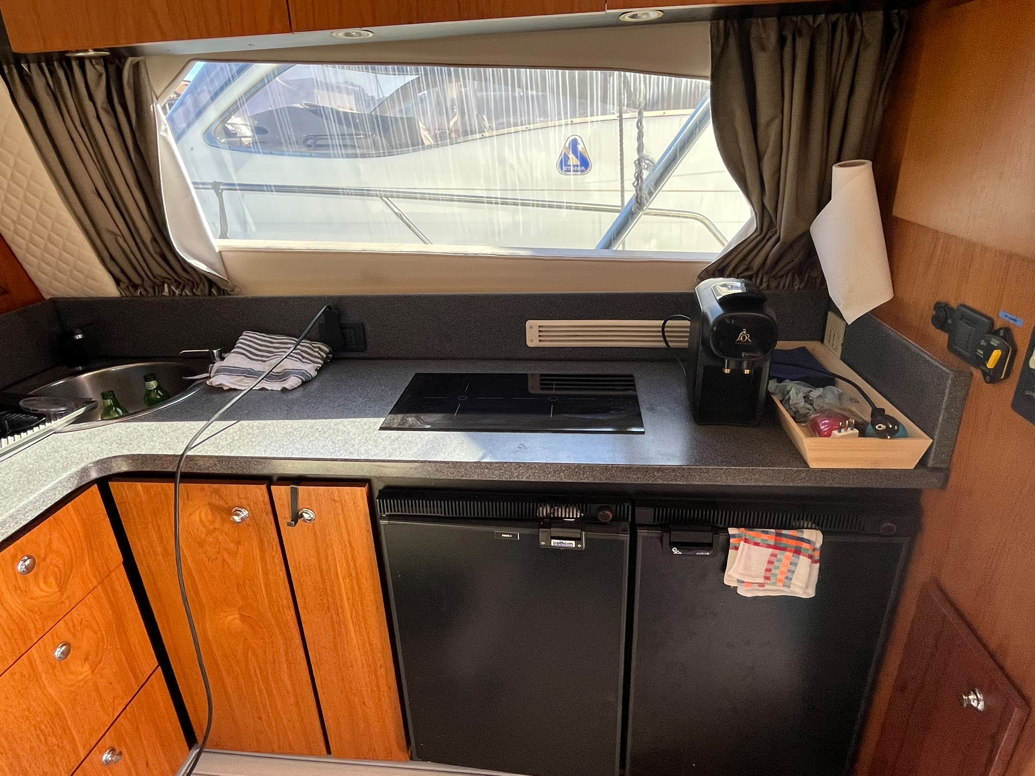 Luhrs 36 Convertible – 2 x Yanmar 450 CV – 900 H – Refit 2024 – Saint-Raphaël – Image 41