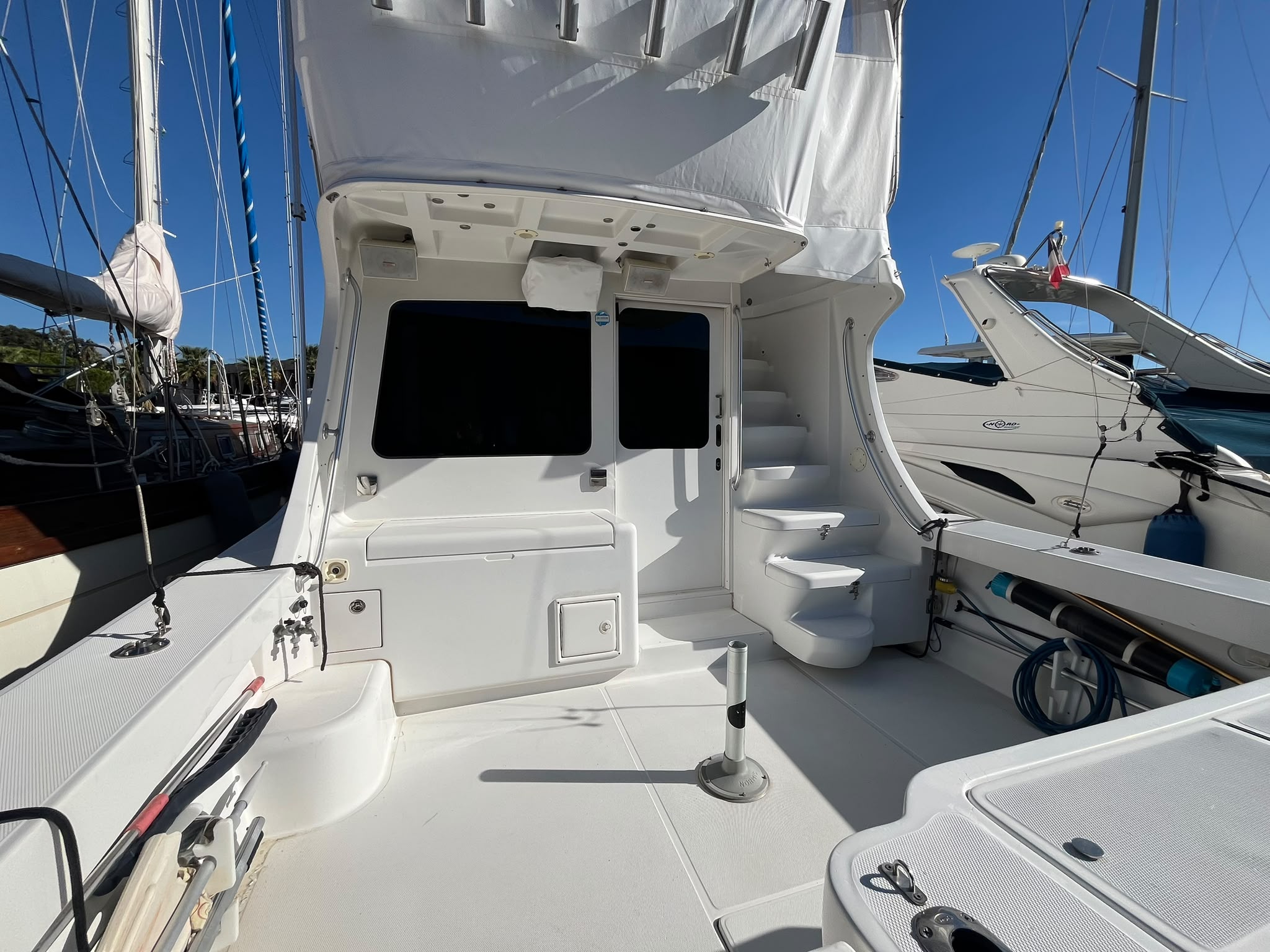 Luhrs 36 Convertible – 2 x Yanmar 450 CV – 900 H – Refit 2024 – Saint-Raphaël – Image 9