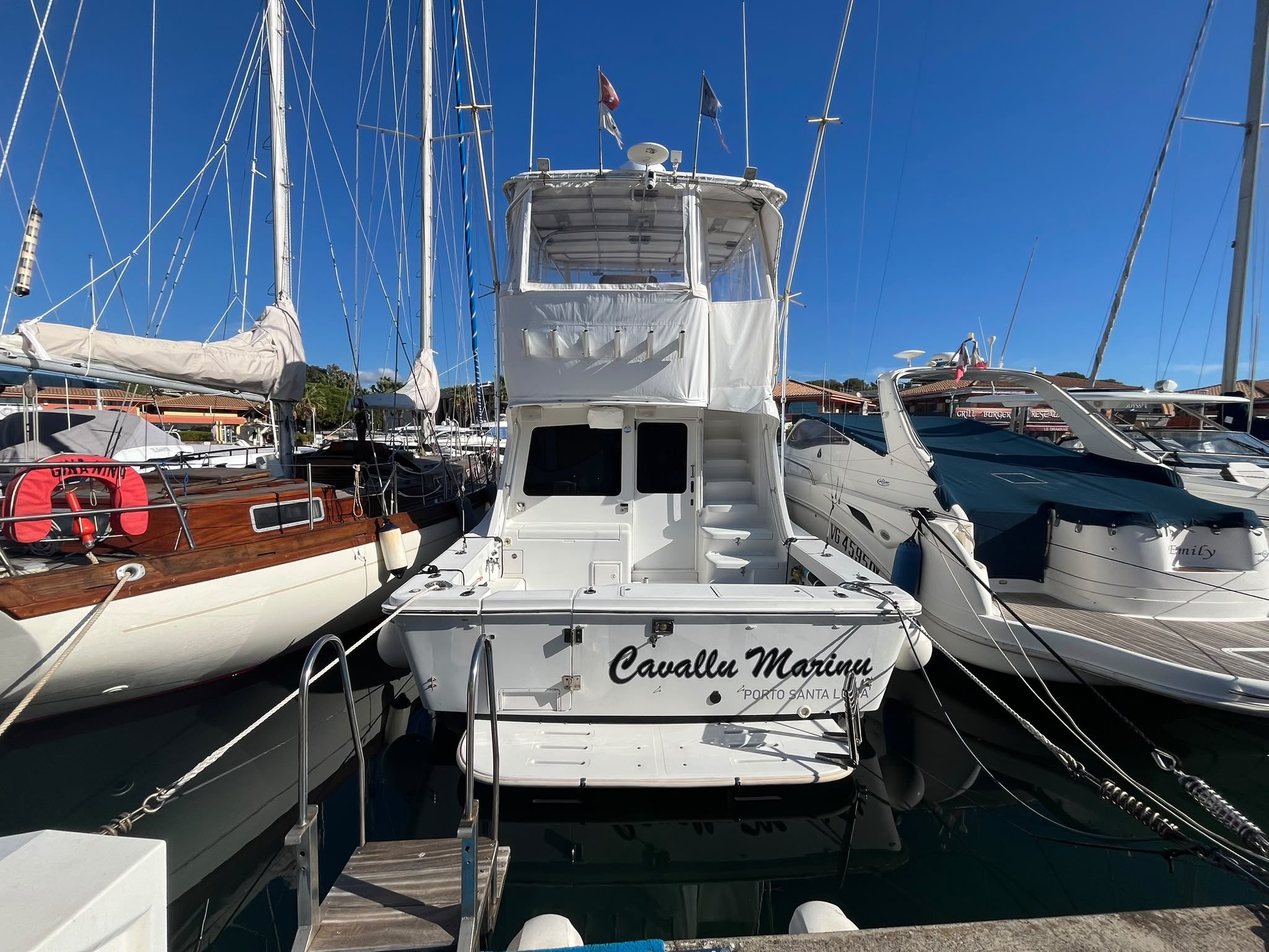 Luhrs 36 Convertible – 2 x Yanmar 450 CV – 900 H – Refit 2024 – Saint-Raphaël – Image 7