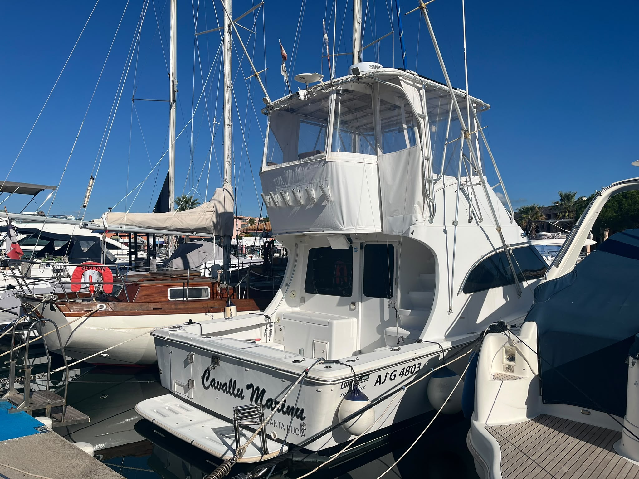 Luhrs 36 Convertible – 2 x Yanmar 450 CV – 900 H – Refit 2024 – Saint-Raphaël – Image 4