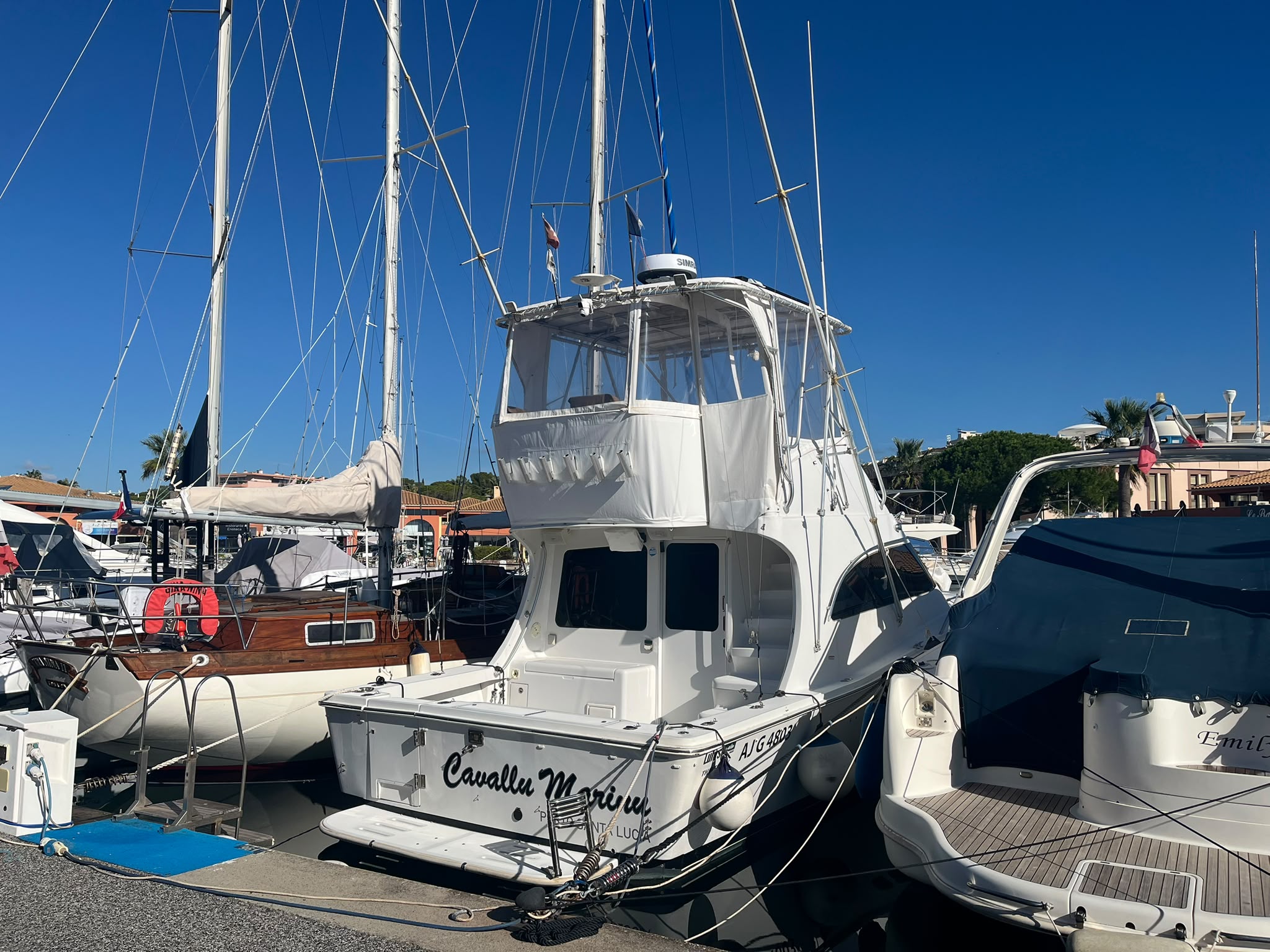 Luhrs 36 Convertible – 2 x Yanmar 450 CV – 900 H – Refit 2024 – Saint-Raphaël – Image 6