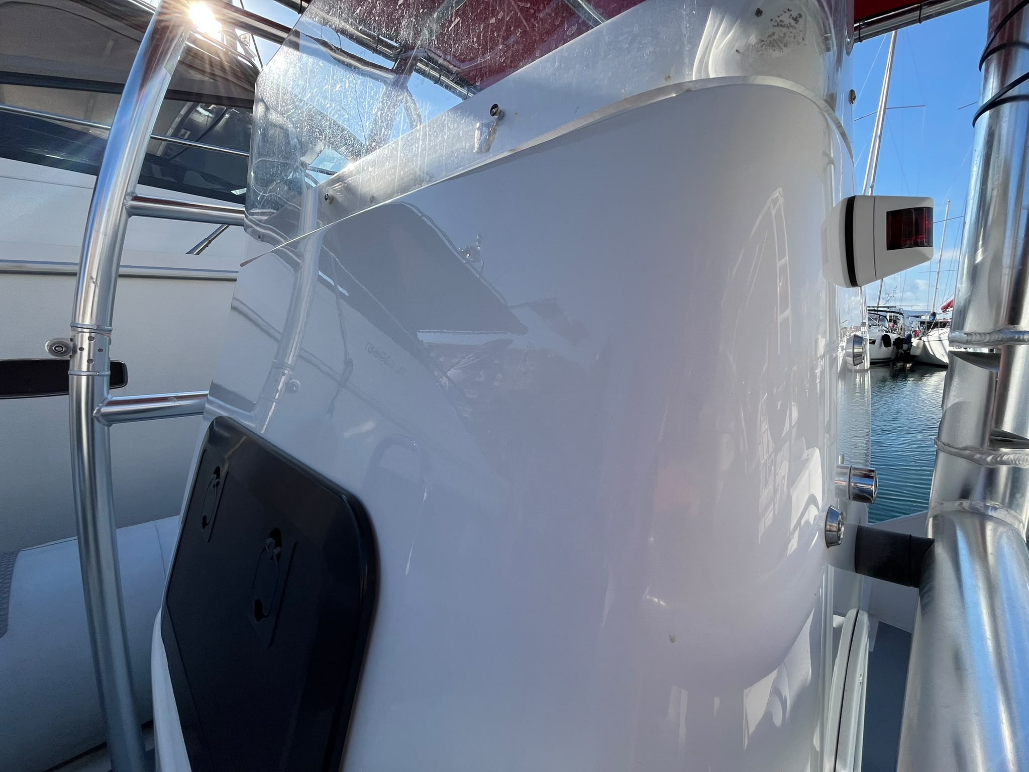 HUMBER OFFSHORE 8.5 – 2024 – SUZUKI 300 CV – CATÉGORIE B – 14 PASSAGERS – Image 23