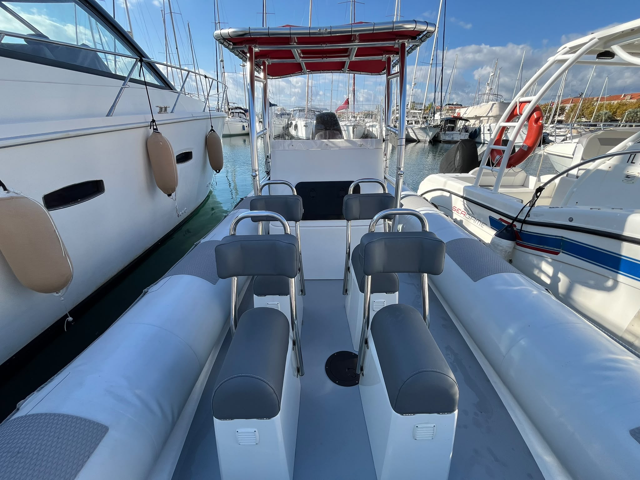 HUMBER OFFSHORE 8.5 – 2024 – SUZUKI 300 CV – CATÉGORIE B – 14 PASSAGERS – Image 8